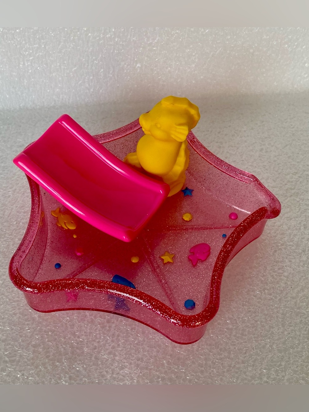 Vintage 1996 Lil' Friends Of Kelly Chelsie Pink Glitter Swimming Pool Seahorse